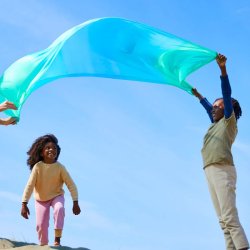 Sarah's Silks - Giant Rainbow Legesilke - Enchanted Playsilks