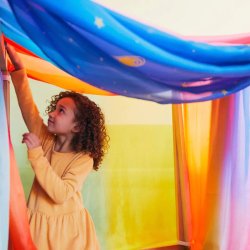 Sarah's Silks - Giant Rainbow Legesilke - Enchanted Playsilks